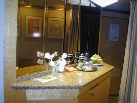 Suite bar